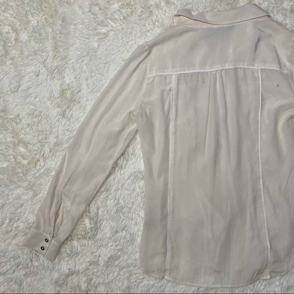White House Black Market 100% Silk Creamy White Button Down Shirt. Size 0. - Picture 13 of 15